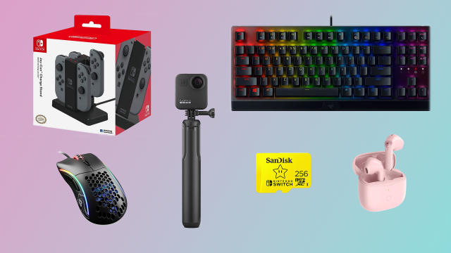 Samsung's Holiday Gift Guide: The trendiest tech gadgets to help you  achieve your 2023 goals! – Samsung Newsroom Singapore