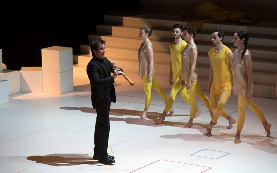 Andres Villalobos on oboe duty in Les Fêtes d’Hébé - Credit: Vincent Lappartient