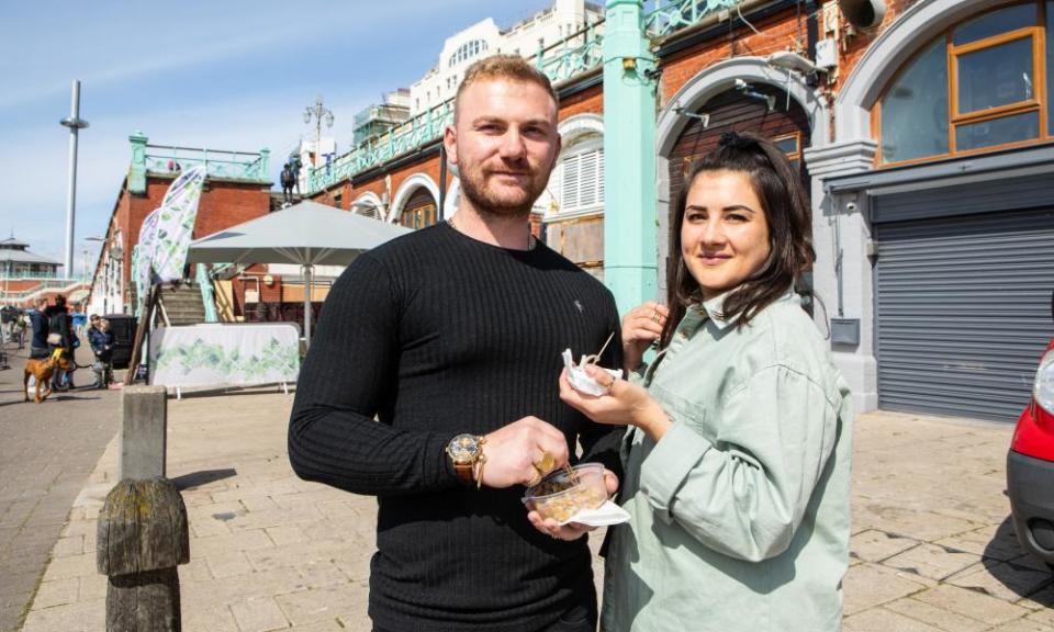 Lucy Morris and Taylor Measor on Brighton seafront