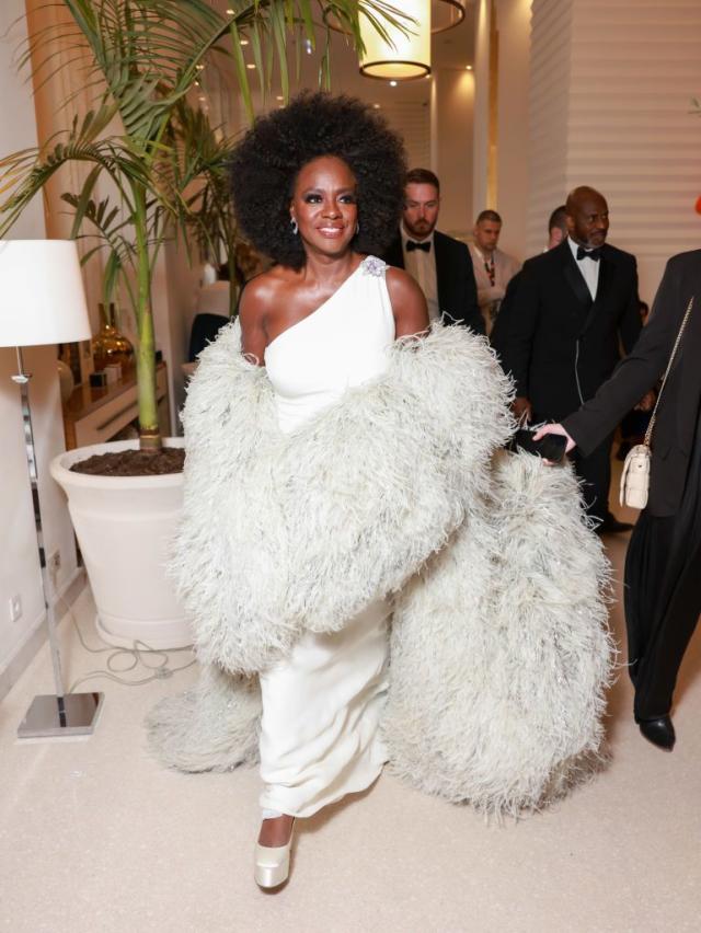 Viola Davis wears an incredible feather look on the red carpet