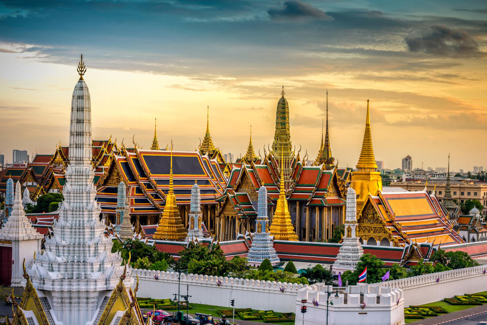 <p>Tailandia: Ventas informadas en 2014: 3.657 – Ventas estimadas en 2019: 4.500 </p>