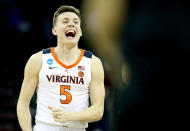 <p>Virginia: 9/2<br>Via <a rel="nofollow noopener" href="http://www.vegasinsider.com/college-basketball/odds/futures/" target="_blank" data-ylk="slk:Vegas Insider;elm:context_link;itc:0;sec:content-canvas" class="link ">Vegas Insider</a> </p>