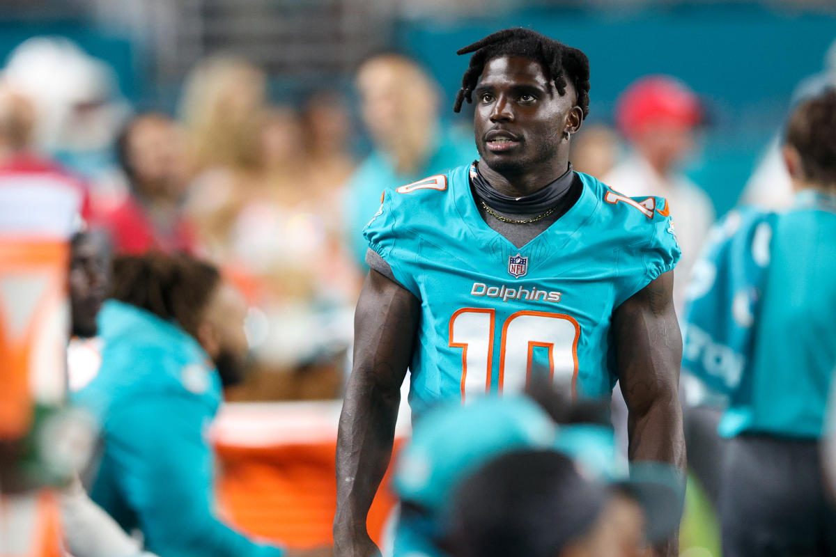 Tyreek Hill returns for the Dolphins after being sidelined with an ...