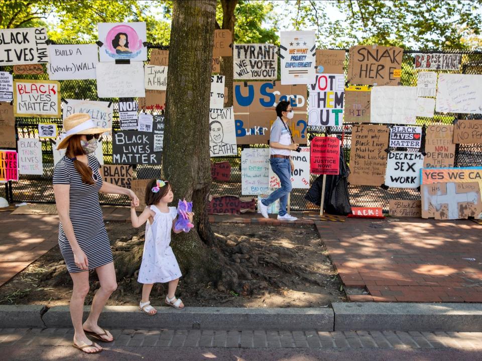 white house fence black lives matter protest posters