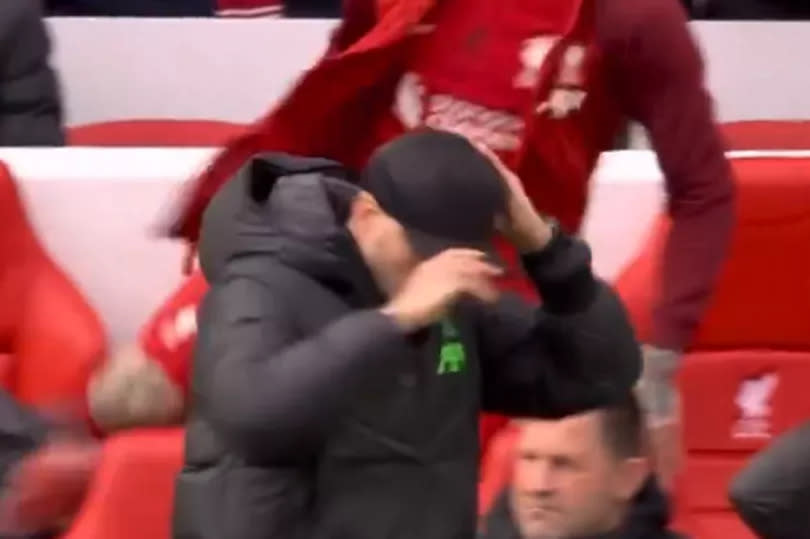 Jurgen Klopp and Darwin Nunez show their frustration after a big Liverpool chance goes begging against Crystal Palace