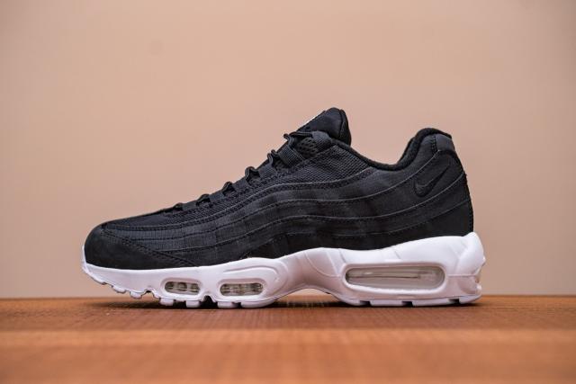 勘履訪客/ Stussy Nike Air Max 95 Pack