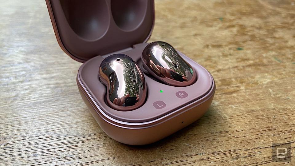 Samsung’s latest true wireless earbuds have a unique “open type” design that will keep you from cramming them in your ears. While that does make them a bit more comfortable, you do have to sacrifice sound quality and the effectiveness of ANC. There are some attractive features here, but the company’s Galaxy Buds+ are the better option at this point.