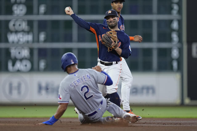 Valdez, Alvarez Lead Astros to 3-2 Win Over White Sox - Bloomberg