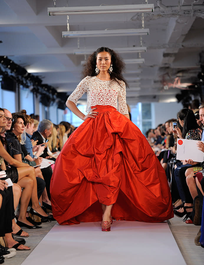 Oscar De La Renta's Best Fashion Moments