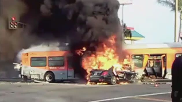 This is the fire that erupted moments after vicitms were rescued from a car and bus collision in Los Angeles. Photo: ABC US News
