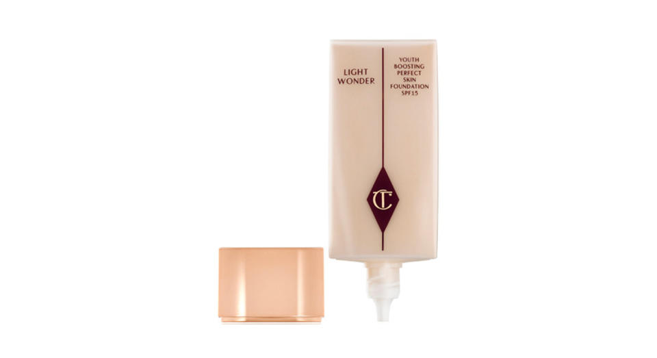 Charlotte Tilbury Light Wonder foundation