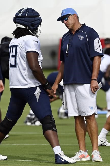 Meet Terrell Williams, Tennessee Titans acting coach for Mike Vrabel