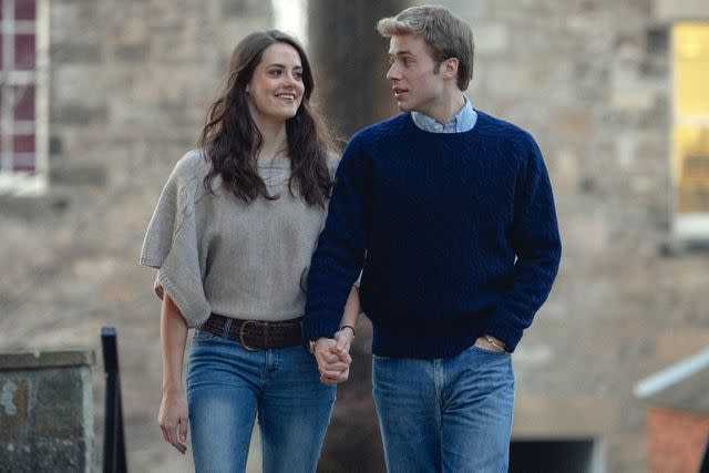 <p>Justin Downing/Netflix</p> Hello, young lovers! Meg Bellamy as Kate and Ed McVey as William.