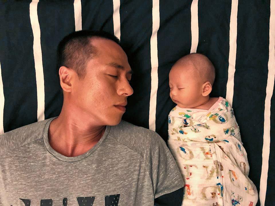 莊凱勛的兒子剛滿1歲，兒子出生至今，他成了十足的曬兒老爸。（翻攝自莊凱勛臉書）