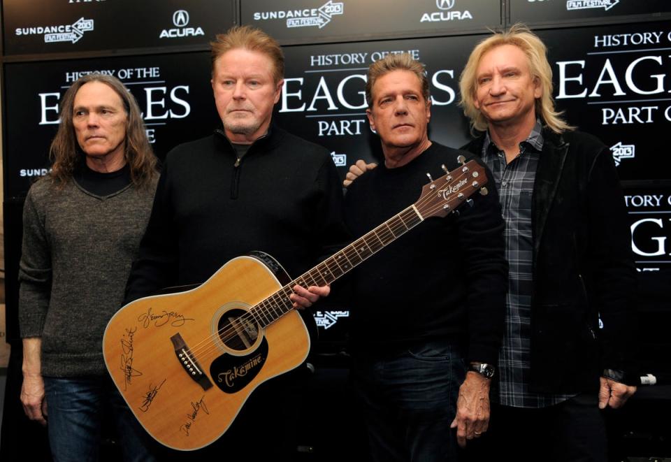 Los miembros de los Eagles, de izquierda a derecha, Timothy B. Schmit, Don Henley, Glenn Frey y Joe Walsh