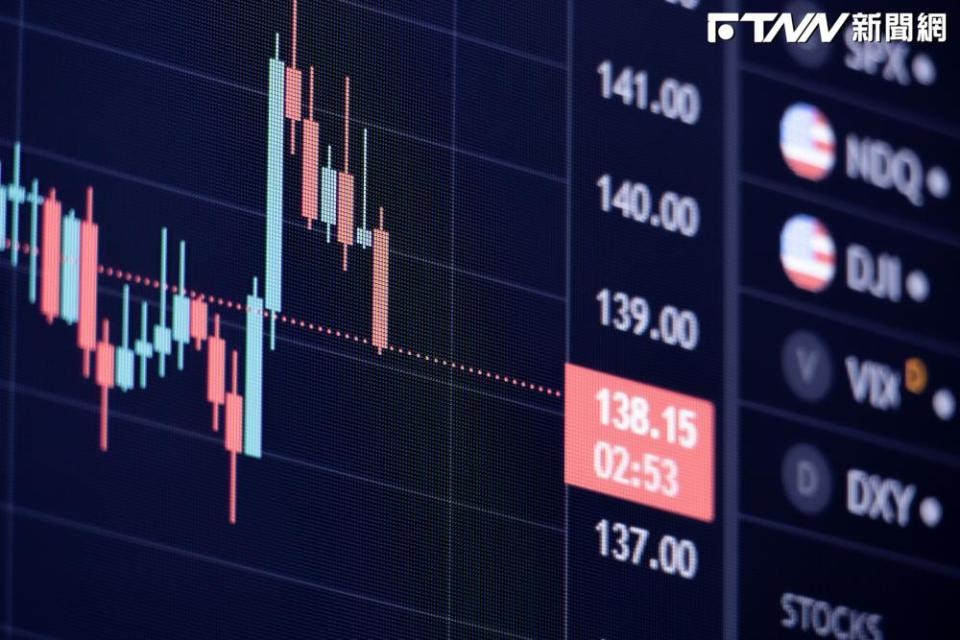 八大公股銀行上週賣超個股榜首為開發金，遭倒貨5萬9483張，賣超金額達7.19億元。（示意圖／Unsplash）