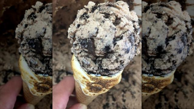 How to Make Toasted Marshmallow-Fluff-Dipped Ice Cream Cones