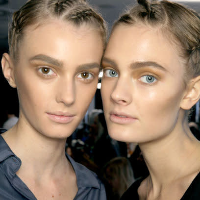 Etro AW11/12 Backstage: Gold Rush Beauty Trend