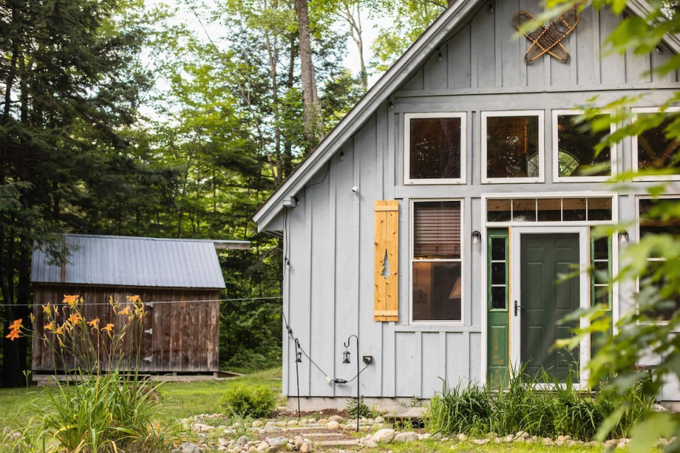 Modern Cabin Airbnb in New Hampshire