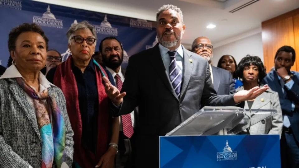 In this May photo, Nevada Rep. Steven Horsford (center), chairman of the Congressional Black Caucus, leads a news conference following the CBC’s National Summit on Democracy & Race near Capitol Hill surrounded by caucus members, including Rep. Barbara Lee (far left). (Photo: Tom Williams/CQ-Roll Call, Inc via Getty Images)