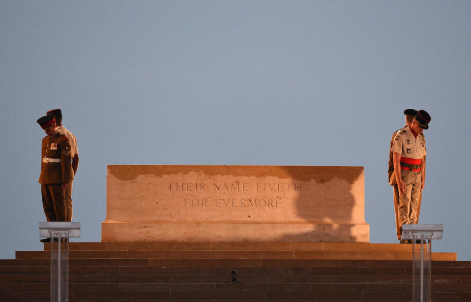 France and Britain mark the 100th anniversary of the deadliest battle of WWI – Battle of the Sommes