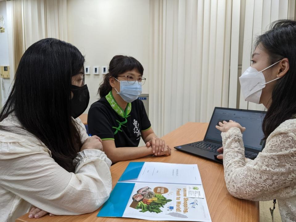 《圖說》新北農業局輔導新北農漁友經營電商銷售，讓民眾在家能輕鬆採購到新北優質農漁產品。〈農業局提供〉