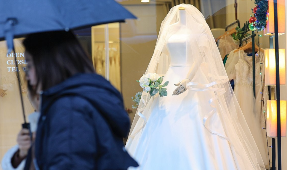 南韓少子老齡社會委員會公布調查顯示，當地未婚男女中，近40%沒有成婚想法，甚至從未想過結婚。(網上圖片)