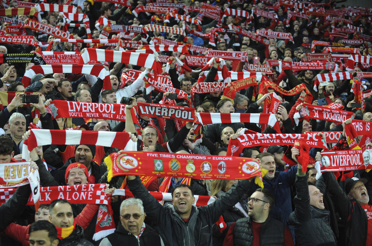 Aficionados del Liverpool (Foto: AP)