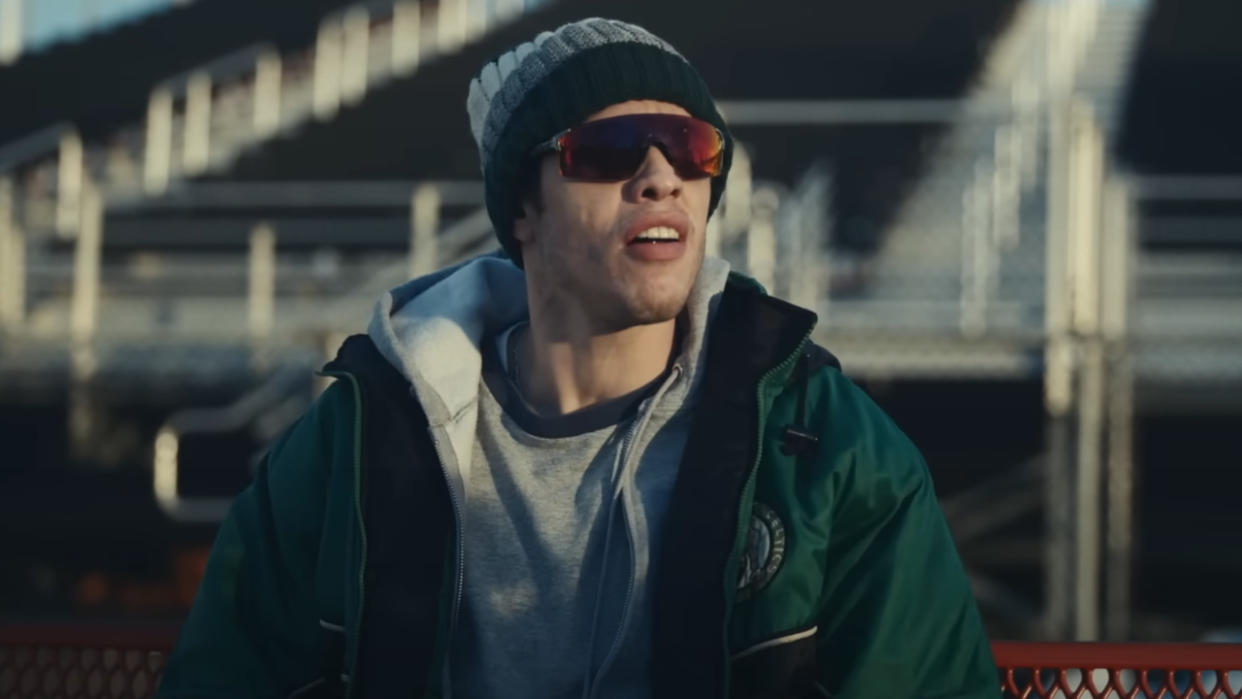  Pete Davidson in Dumb Money. 