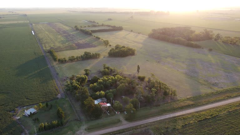 La Posta y la inmensidad del campo a su alrededor