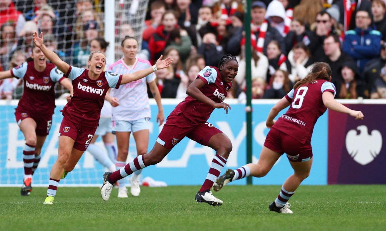 <span>Hawa Cissoko (second right) celebrates West Ham’s winner.</span><span>Photograph: Andrew Boyers/Action Images/Reuters</span>