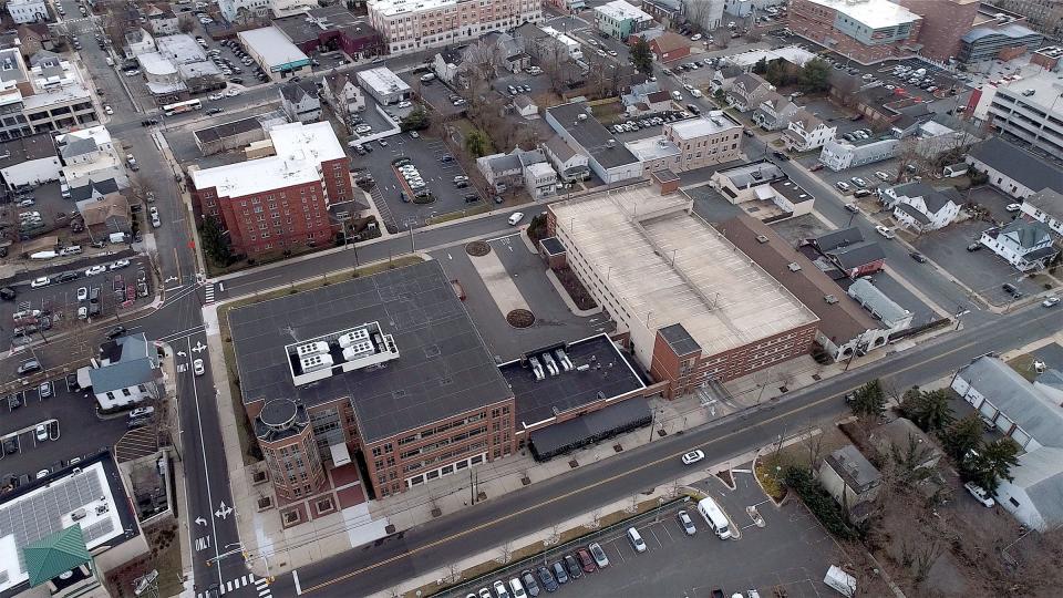 A Red Bank developer has proposed adding 58 apartments in a project that once called for 150 before local opposition knocked it back. The site along West Front Street is just to the left of the parking garage and currently occupied by the Pazzo restaurant.