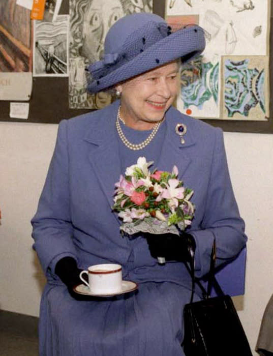 the-queen-tea