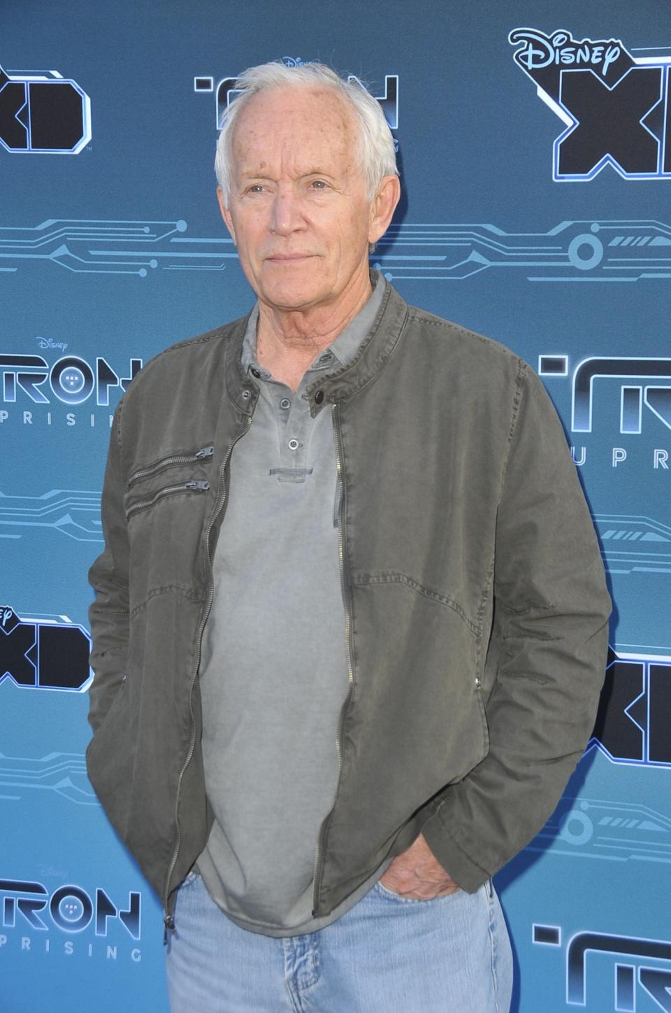 Lance Henriksen