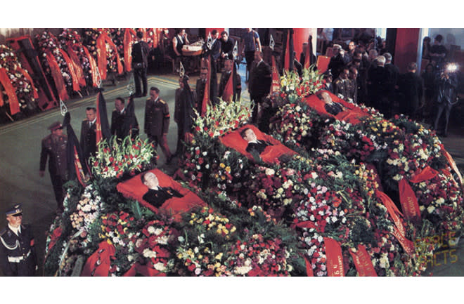 Funerales de estado de los tres cosmonautas de la Soyuz 11 en 1971. (Crédito imagen Joachim Becker / Space Facts).