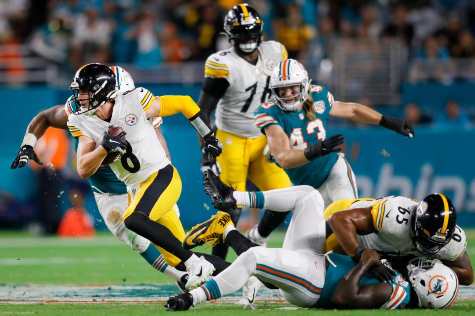 Kenny Pickett and the Pittsburgh Steelers are underdogs against the Philadelphia Eagles in NFL Week 8.