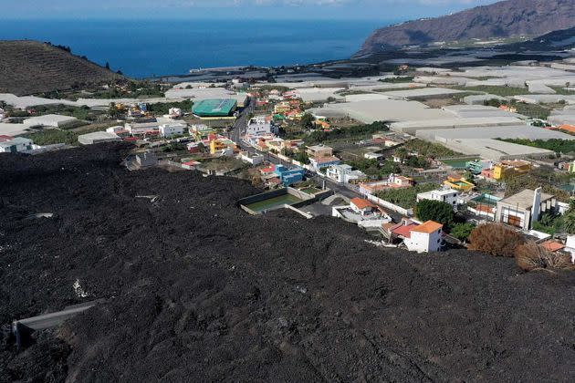 <p>Le volcan Cumbre Vieja continue de rugir sur l'île espagnole de La Palma.</p>