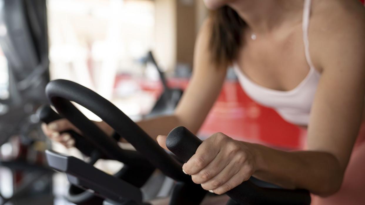 what exercise burns the most calories