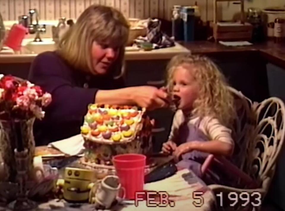 Taylor Swift Pays Tribute To Mom Andrea With Unseen Home Movies In ‘the Best Day Lyric Video