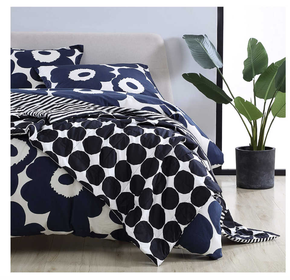 Marimekko - Throw Blanket. (PHOTO: Amazon)