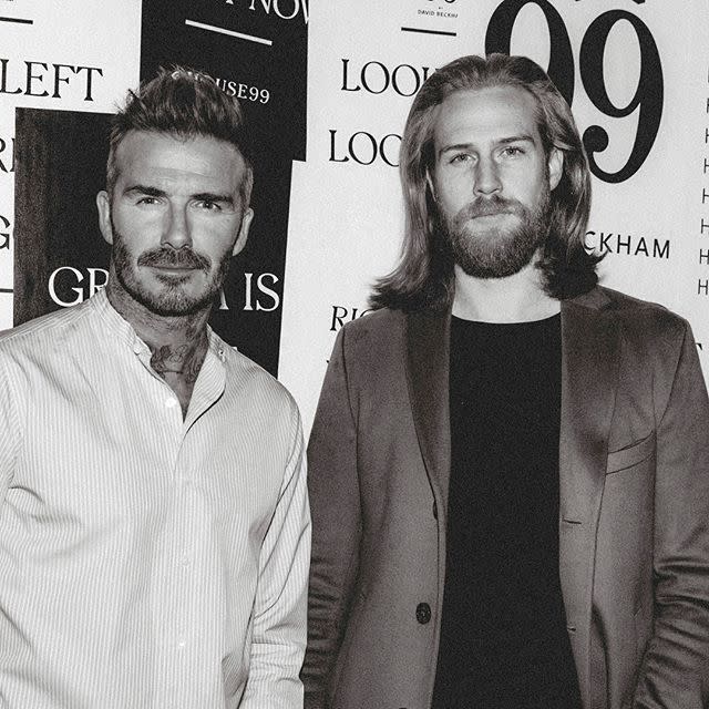 <p>Désormais l’un des ambassadeurs de la marque de whisky et de soins pour hommes de David Beckham, Gwilym Pugh n’a pas toujours affiché un tel look. Crédit image : @gwilymcpugh </p>