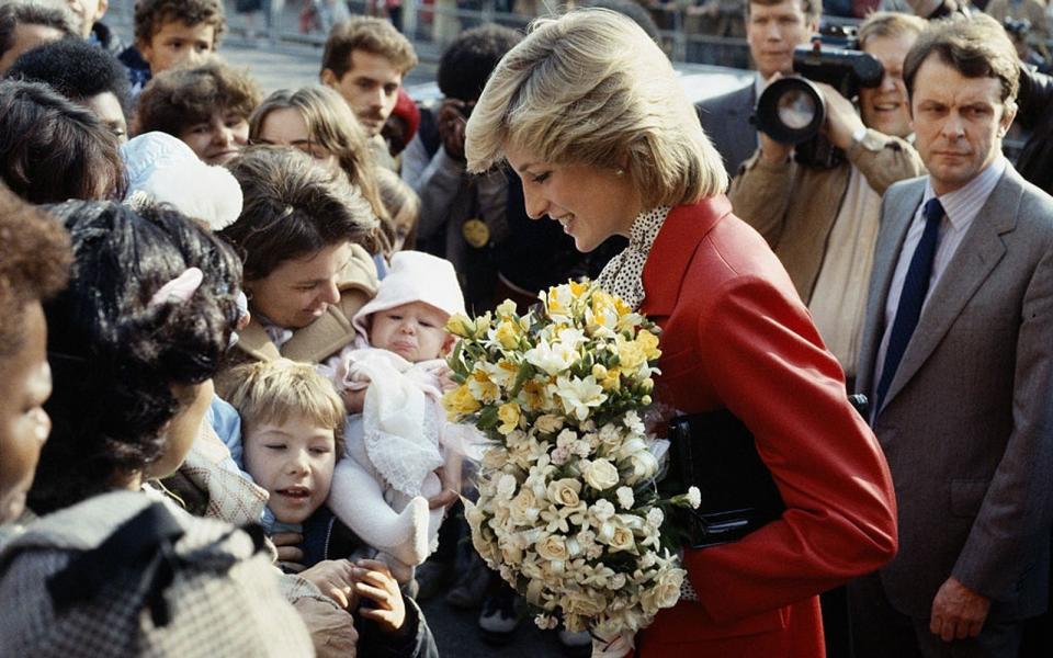 "Ich wusste, was mein Job war: Rauszugehen, Leute zu treffen und sie zu lieben." (Bild: Princess Diana Archive/Getty Images)