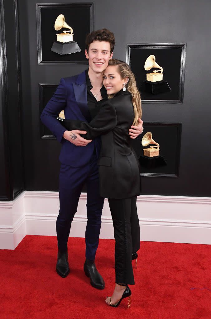 <p>The PDA is hot on the 2019 Grammys red carpet. Check out which adorable couples are extra AF and not afraid to show their love in public!</p>