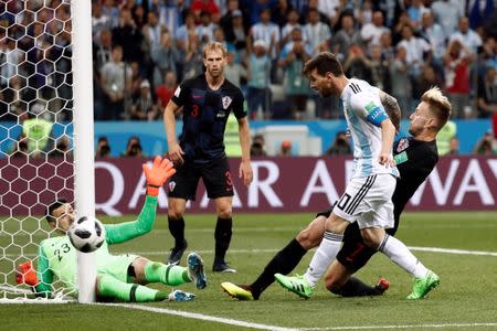 Soccer Football - World Cup - Group D - Argentina vs Croatia - Nizhny Novgorod Stadium, Nizhny Novgorod, Russia - June 21, 2018 Argentina's Lionel Messi misses a chance to score REUTERS/Murad Sezer