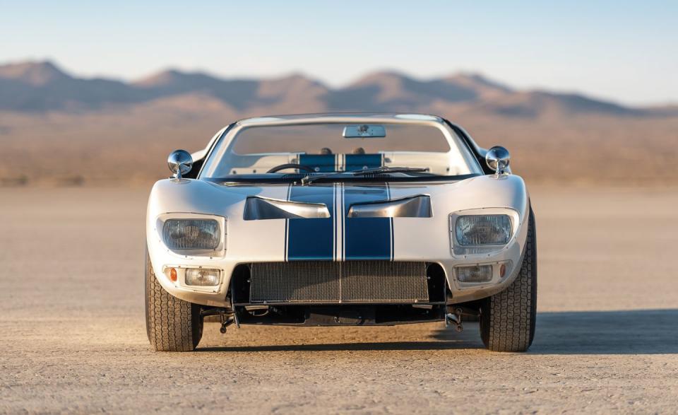 View Photos of the 1965 Ford GT40 Roadster