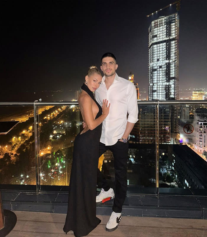 Marc Bartra publica su primera foto con Jessica Goicoechea