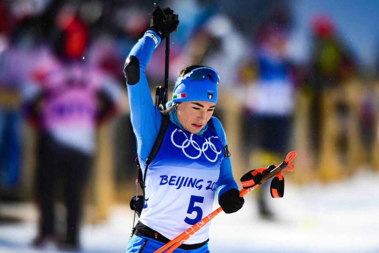 Sturz im Training! Schock für Star-Biathletin