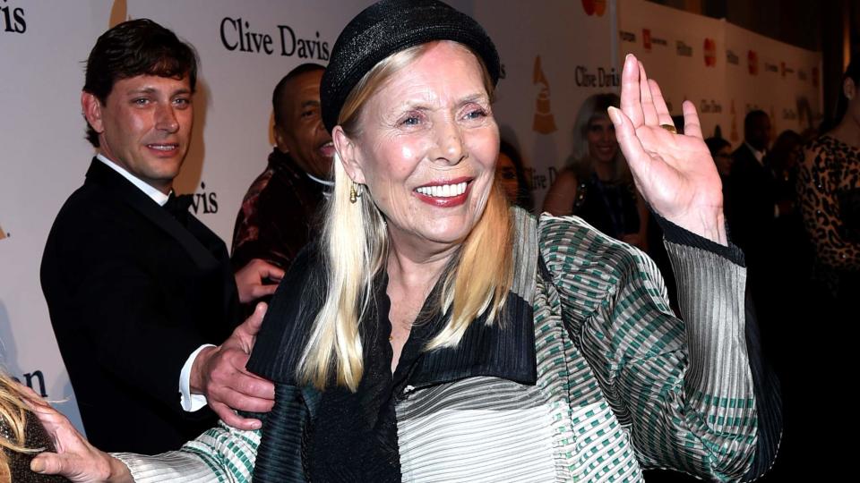 Singer Joni Mitchell Rushed To Hospital