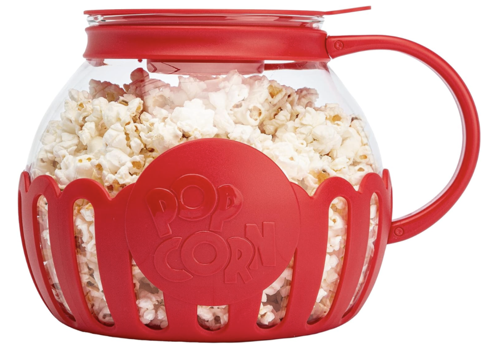 This Microwave Popcorn Popper Makes Theater-Fresh Popcorn In Minutes