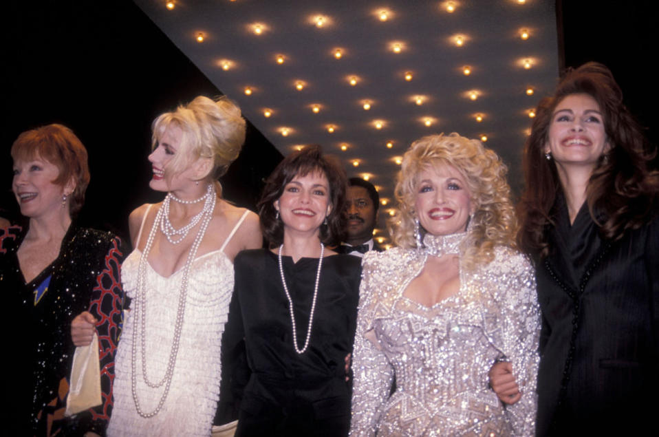 Actress Shirley MacLaine, actress Daryl Hannah, actress Sally Field, singer Dolly Parton and actress Julia Roberts attend the 'Steel Magnolias’ New York City Premiere on November 5, 1989 at the Ziegfeld Theater in New York City. (Photo by Ron Galella, Ltd./WireImage)